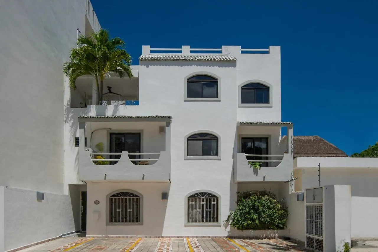 Mi Casa Es Tu Casa Near Beach Apartments Playa del Carmen Mexico